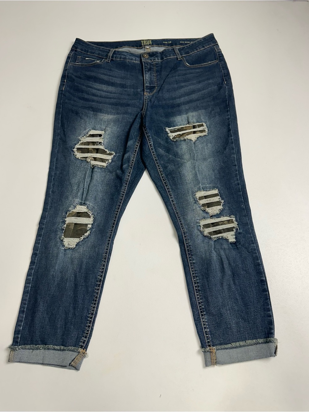 True Craft women’s 18 midrise, skinny ankle, cuffed hem  jeans